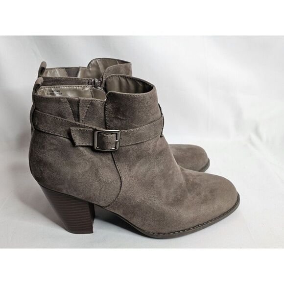 Torrid Gray Suede Ankle Boots Side Buckle Zip Up Women Size 10 Wide Boho Western - Picture 2 of 8